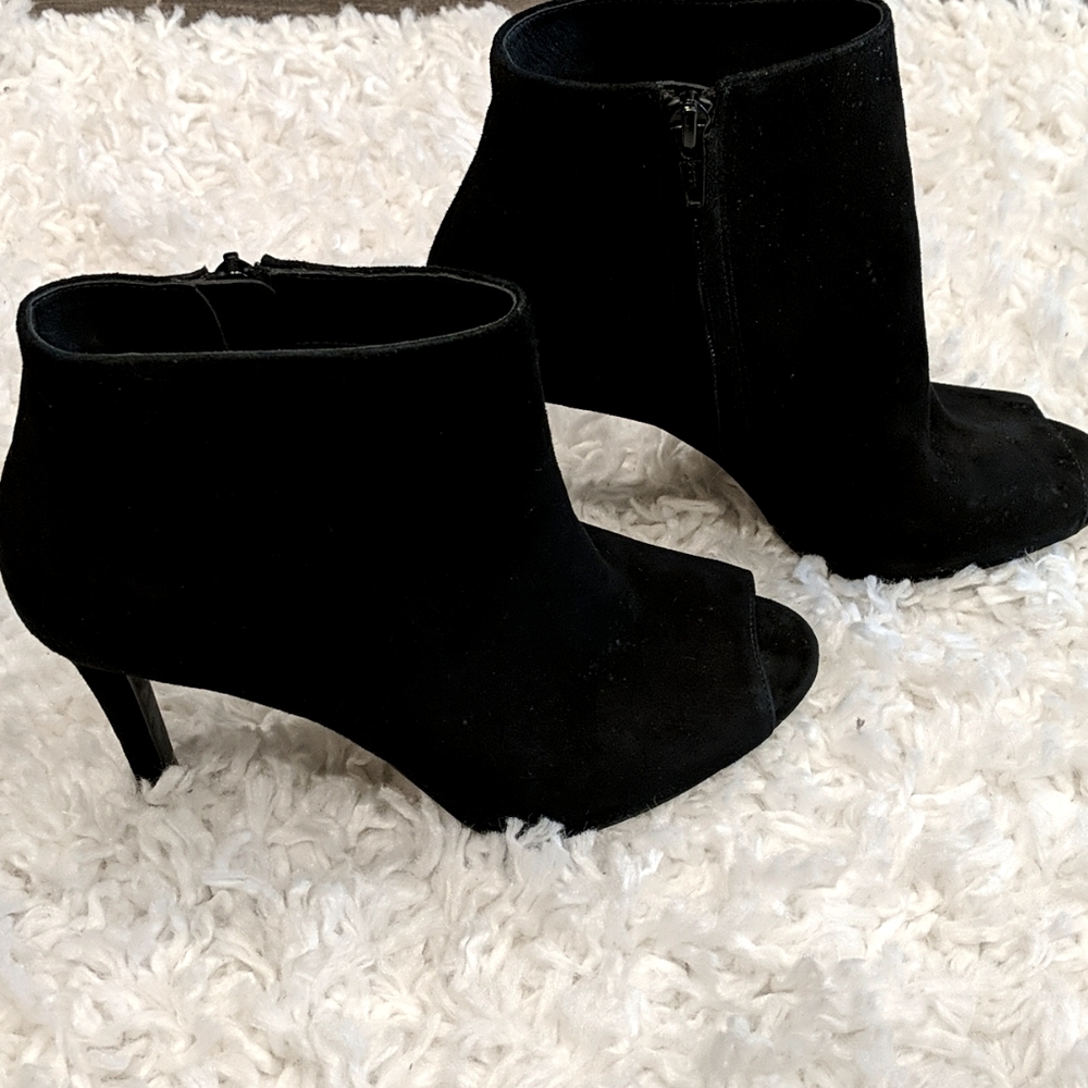 Michael kors suede heels